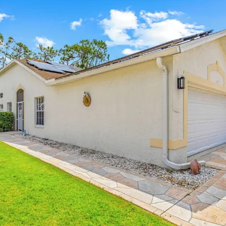 3br Villa, Private Heated Pool, Garage, EV-Charger