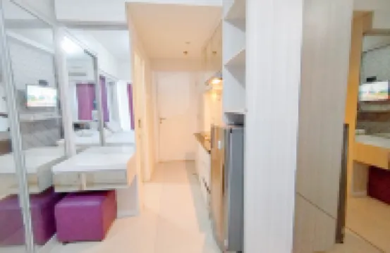 Purple Touch Studio at Orchard Supermall Mansion Apartment By Travelio