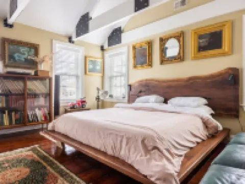 Unique Luxury Central Historic Landmark Home Hotels in Lambertville