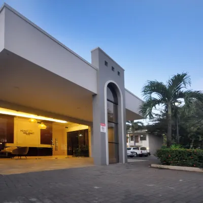 Hotel Colono Beach Hotels near Coco Beach