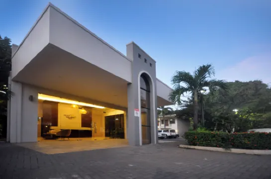 ホテル コロノ ビーチ