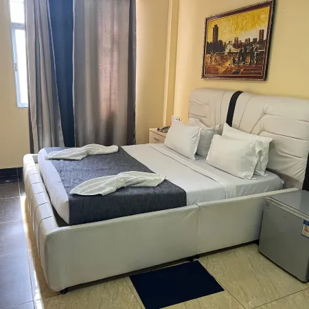 HOTEL LLAELL