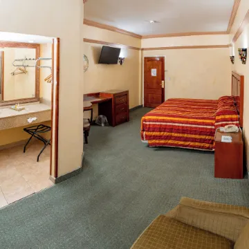 Hotel Los Cedros Inn Delicias