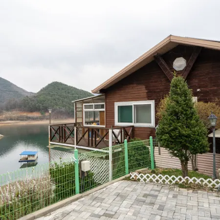 Jecheon Noksu and Cheongsan House Pension