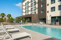 EVEN Hotel SHENANDOAH - THE WOODLANDS by IHG - Pools