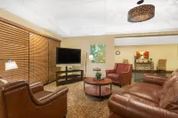 Baymont by Wyndham Fayetteville - Parkering