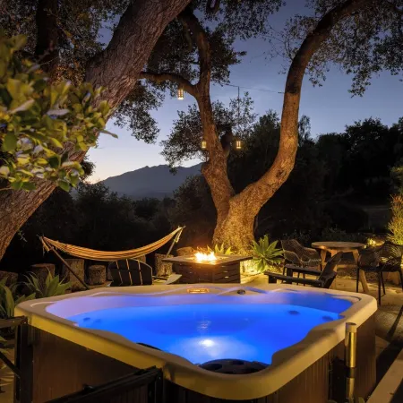Retreat w/ Hot Tub, Sauna, Sunset Views, Fire Pit