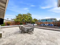 Dreamy Luxe Pool Retreat - 3BR in Urban Campbell Hotels in Campbell