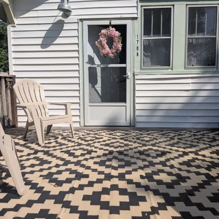 Casey's Cottage- Georgia Ave
