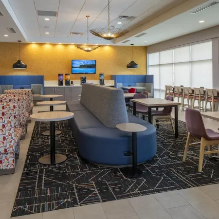 Home2 Suites by Hilton Montgomery Downtown