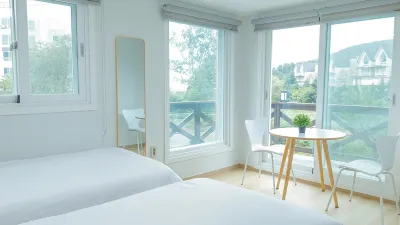 Pyeongchang Lodge House โรงแรมใกล้ฟีนิกซ์สโนว์พาร์ค