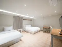 Ariana Hotel Dongseong-ro, Daegu Hotels in Daegu