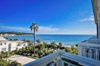 Grand Hotel Des Sablettes Plage, Curio Collection By Hilton - Havudsigt