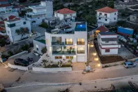 Beachfront Luxury Villa Hotels in 
