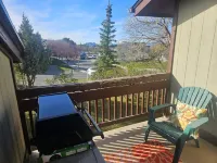 Lee's Helena Hideout