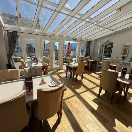 Gower Hotel