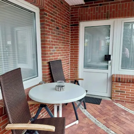 Daub's Island Oasis/Apartment with Terrace, Pet-Free
