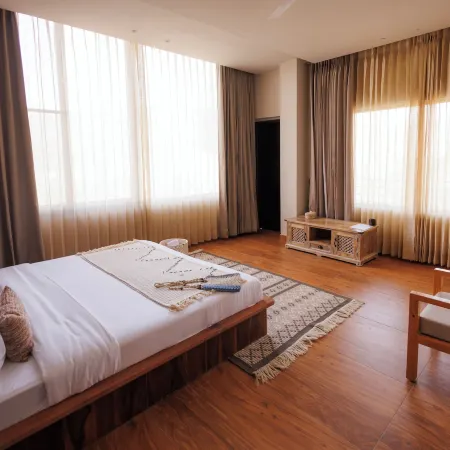 SWAR Kasauli - Suites Cuisine Cave Club
