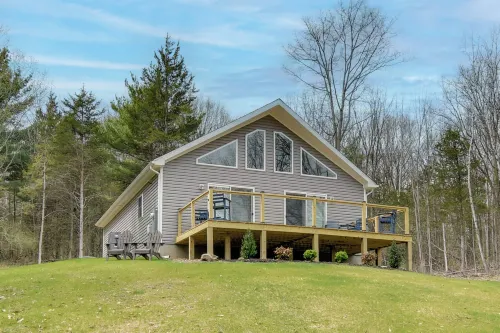 Keuka Lake Retreat Steps From Marina!