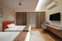 HOTEL CALIFORNIA