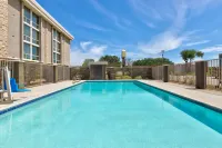 La Quinta Inn & Suites by Wyndham Dallas I-35 Walnut Hill Ln - Bintang 2