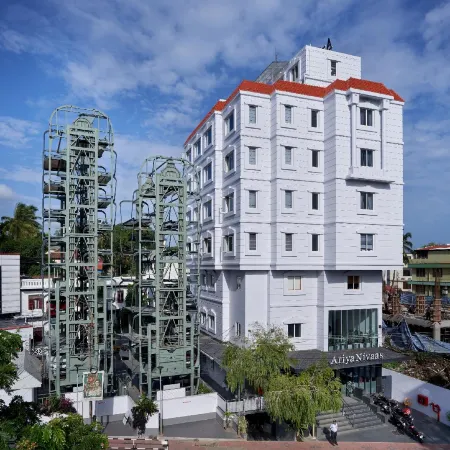 Ariya Nivaas A Vegetarian Hotel