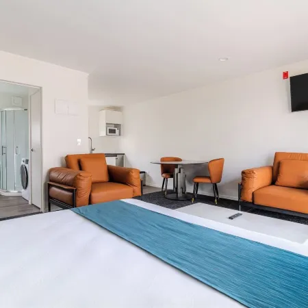 Te Awa Suites