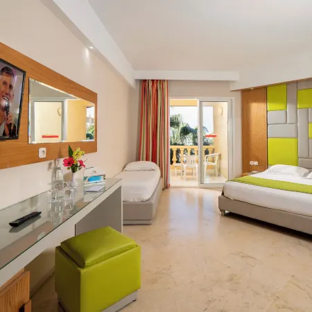 Houda Yasmine Marina & Spa