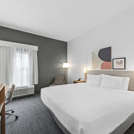 Spark by Hilton Cincinnati Airport South