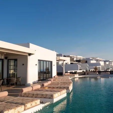 Cresanto Luxury Suites