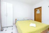 Apartments and Rooms Mate - Balcony