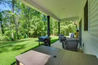 1 Mi to Lake Hartwell: Updated Retreat w/ Patio! - 3-Star