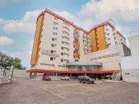 Hotel Metropolitan Canoas カノアスのホテル