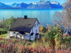 6 person holiday home in Olderdalen
