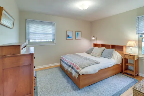 Ann Arbor Home w/ Deck, 2 Mi to Michigan Stadium! - Homestays