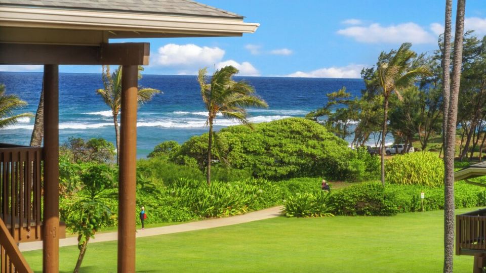 Kaha Lani #216, 2Bdrm, 2Bath, Kitchen, Beachfront Resort! Ocean Views. Quiet!