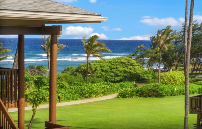 Kaha Lani #216, 2Bdrm, 2Bath, Kitchen, Beachfront Resort!  Ocean Views. Quiet!