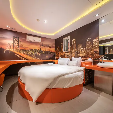Hotel Pop Guri