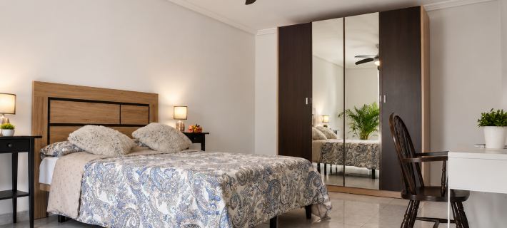 Townhouse with Shared Pool Ξενοδοχεία στην πόλη Torrevieja