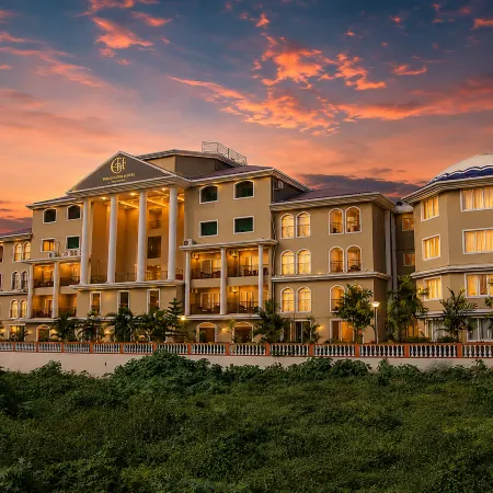 The Golden Suites & Spa, Calangute, 5 Mins Odd Drive to the Beach