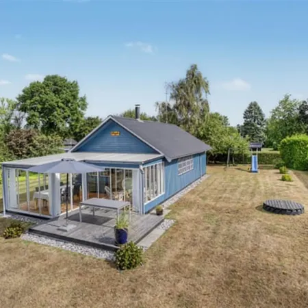 "Thorir" - 500m from the sea