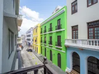 Casa Las Ruinas by Stay with Bear Hotels near Escambrón Beach