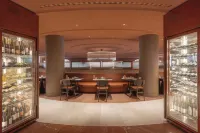 Hotel Palacio Bellas Artes San Sebastián, Curio Collection by Hilton - bar