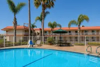Vagabond Inn Bakersfield North - Motels