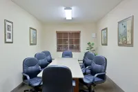 Candlewood Suites PORTLAND-AIRPORT by IHG - Airport Shuttle