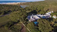 Oyster Bay Lodge - Beach