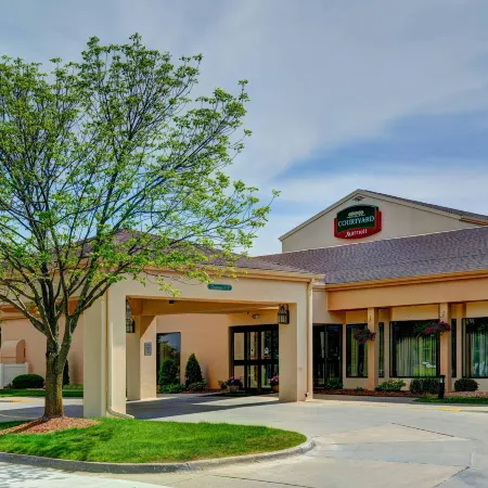 Courtyard des Moines West/Clive