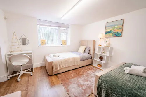 Beautiful 3 Bed Cottage - Hot Tub & Free Parking - Jacuzzi