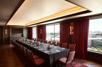 The Scarlet, Lincoln, a Tribute Portfolio Hotel - parking
