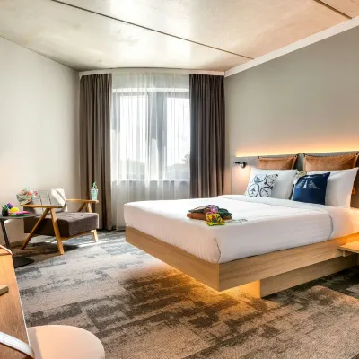 Moxy Hamburg - Finkenwerder Hotels near Nienstedten